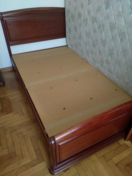Mobília de cerejeira maciça