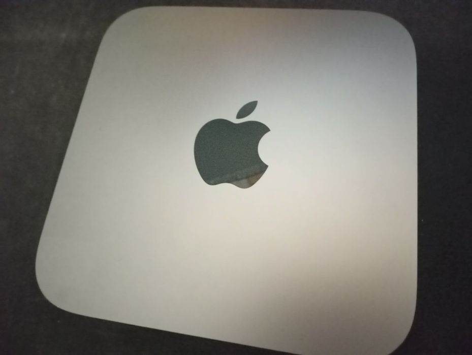 Mac mini 2018 (Intel i5, 16gb, 256gb)