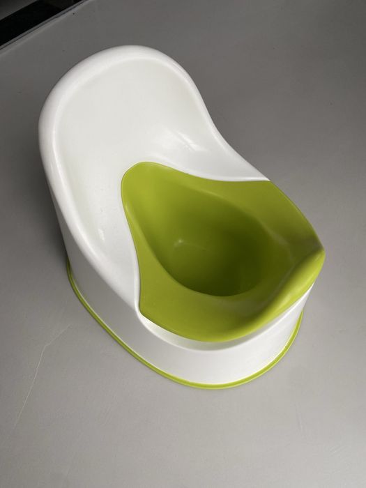 Nocnik IKEA w dobrym stanie