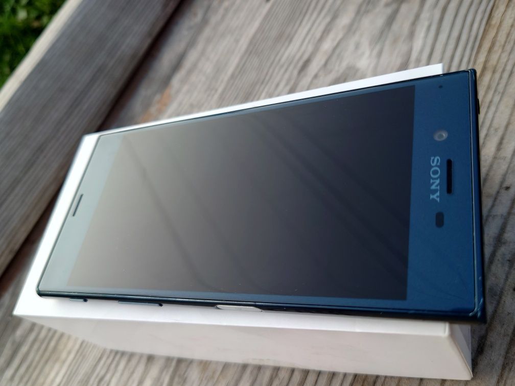 Sony Xperia XZ F8331 Forest Blue