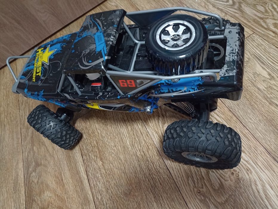 Машинка на пульті джип 4×4
