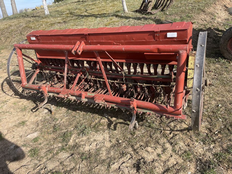 Siewnik konny zbożowy