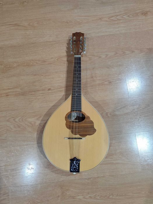 Bandola/muito pouco uso