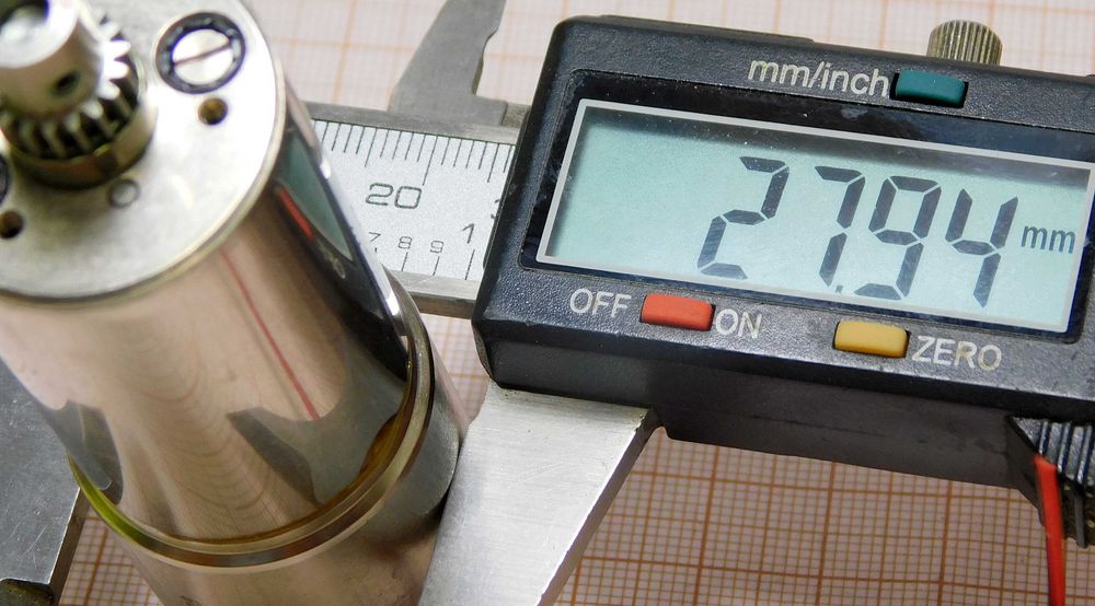 Szwajcarski silnik 12V-24V DC przekładnia 80:1 K26.5 ESCAP 28 1.87M