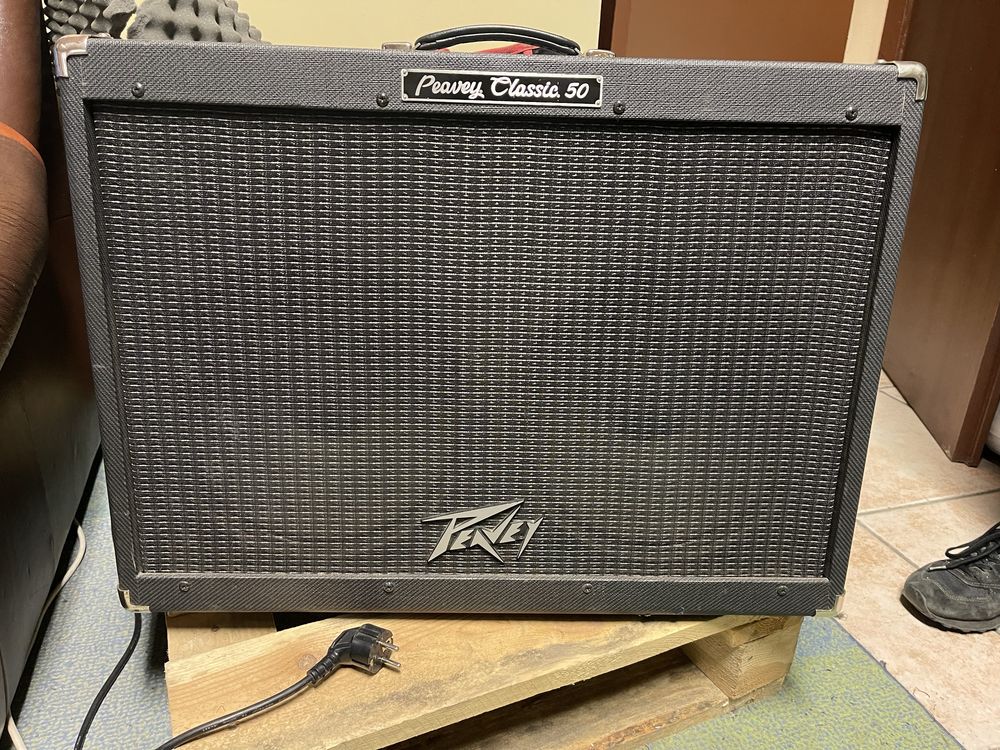 Laney IRT 2/12 i Peavey Clasic 2/12