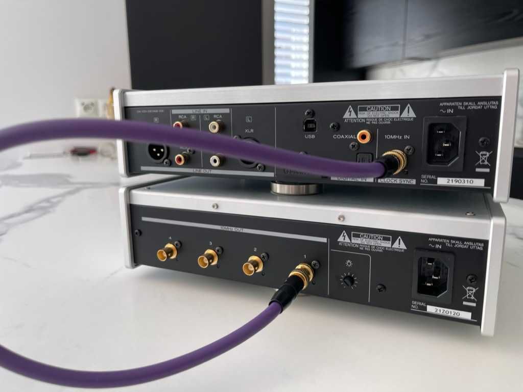 TEAC UD-505X USB DAC + TEAC CG10M Master Clock