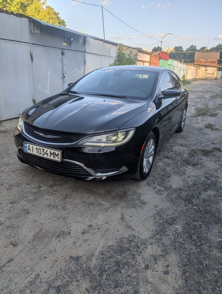 Авто Chrysler 200