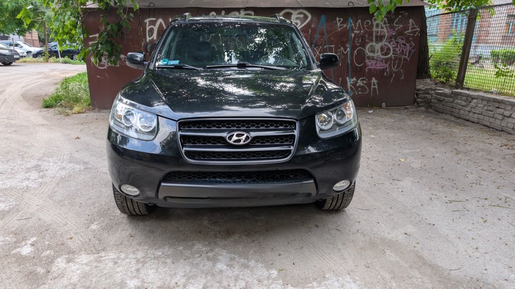 Hyundai Santa Fe 2006 рік 270000 2.2 diesel 7 місць на фонді