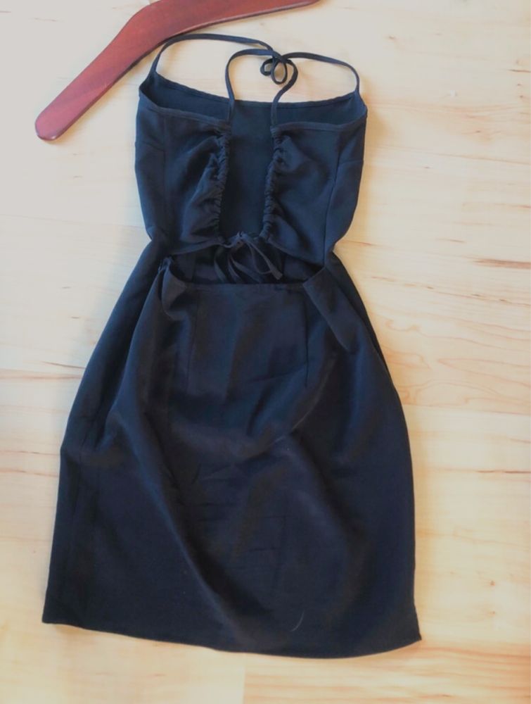 Sukienka czarna obcisła midi z wiązanymi odkrytymi plecami H&M y2k 00s