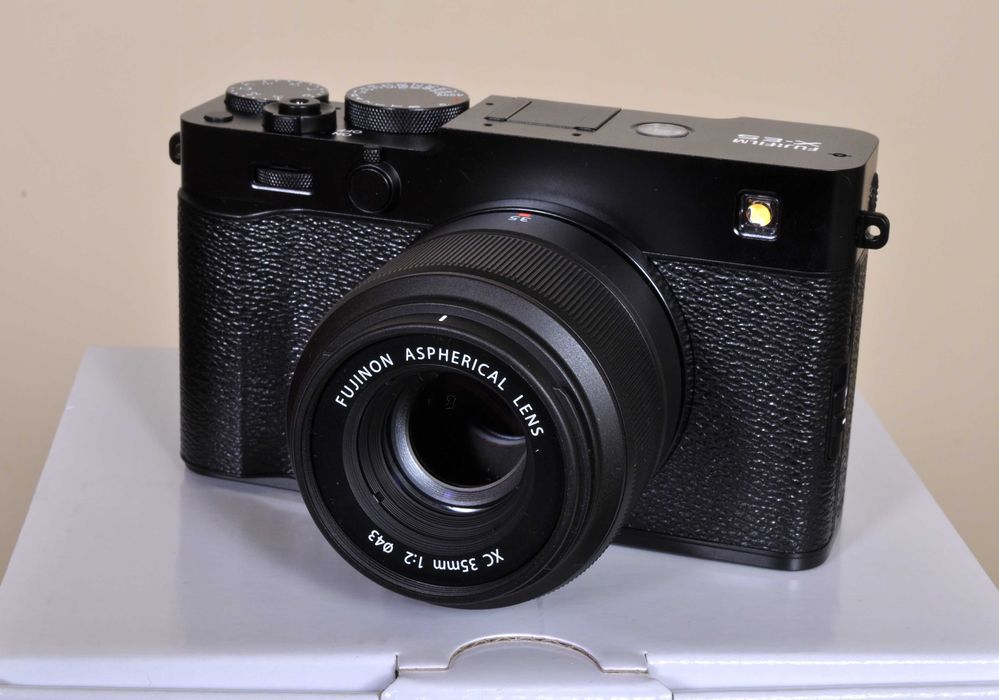 Fuji X-E5 + Xc 35mm F: 2.0. Novo, fatura e garantia 3 anos Fuji PT.