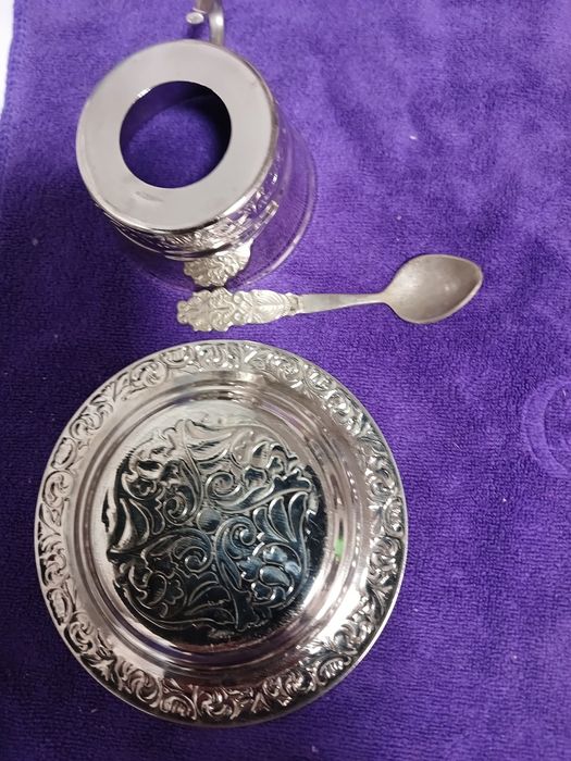 Мельхиоровие  подстаканники с блюдцами и ложечками