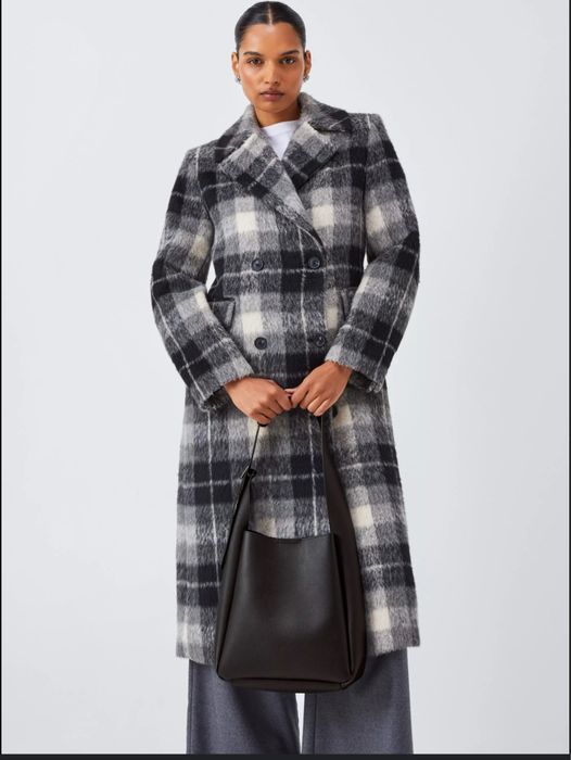 Шерстяне пальто в клітинку