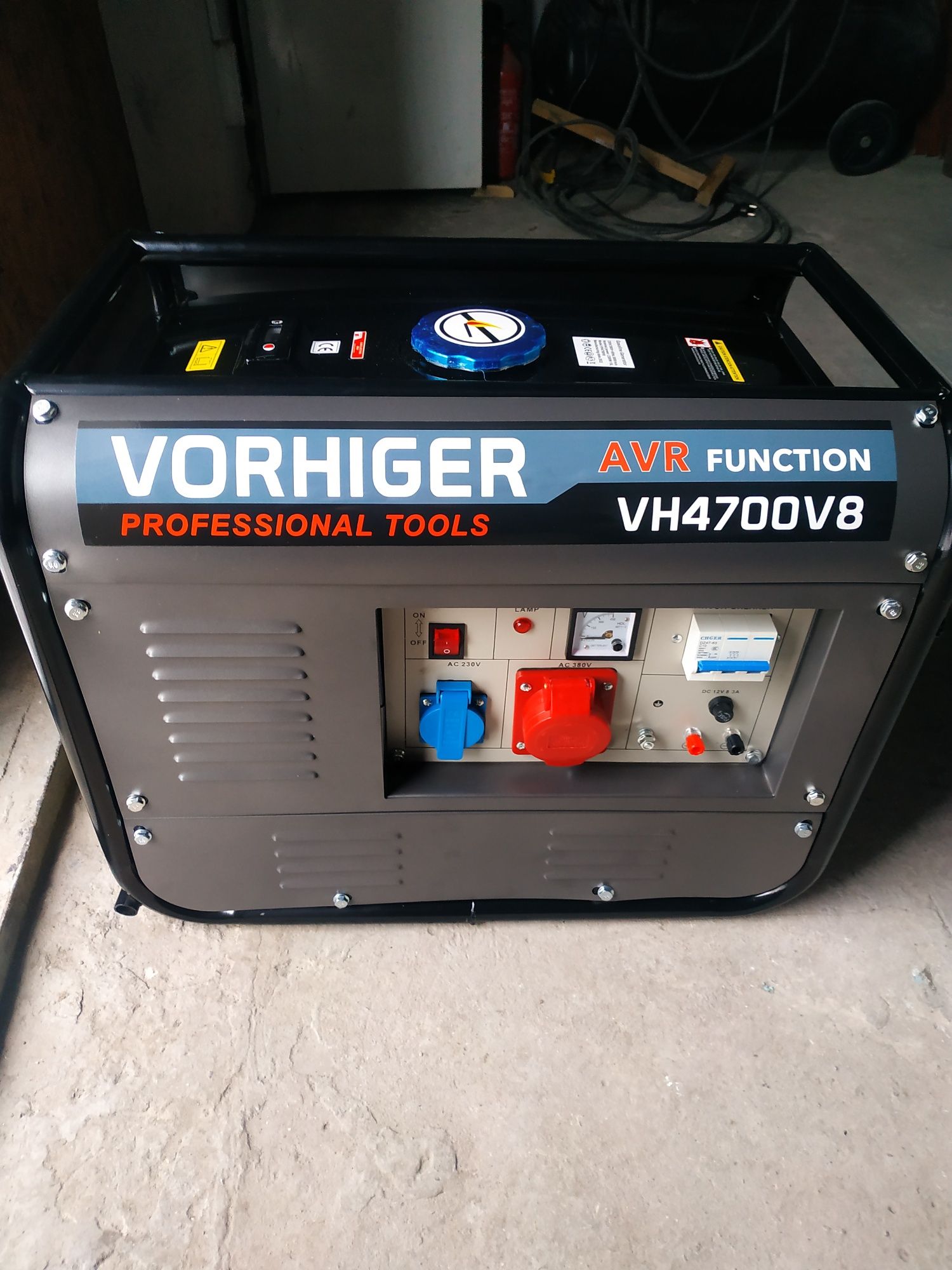 Генератор потужний в наявності 2.5 кВт, VORHIGER VH4700V8