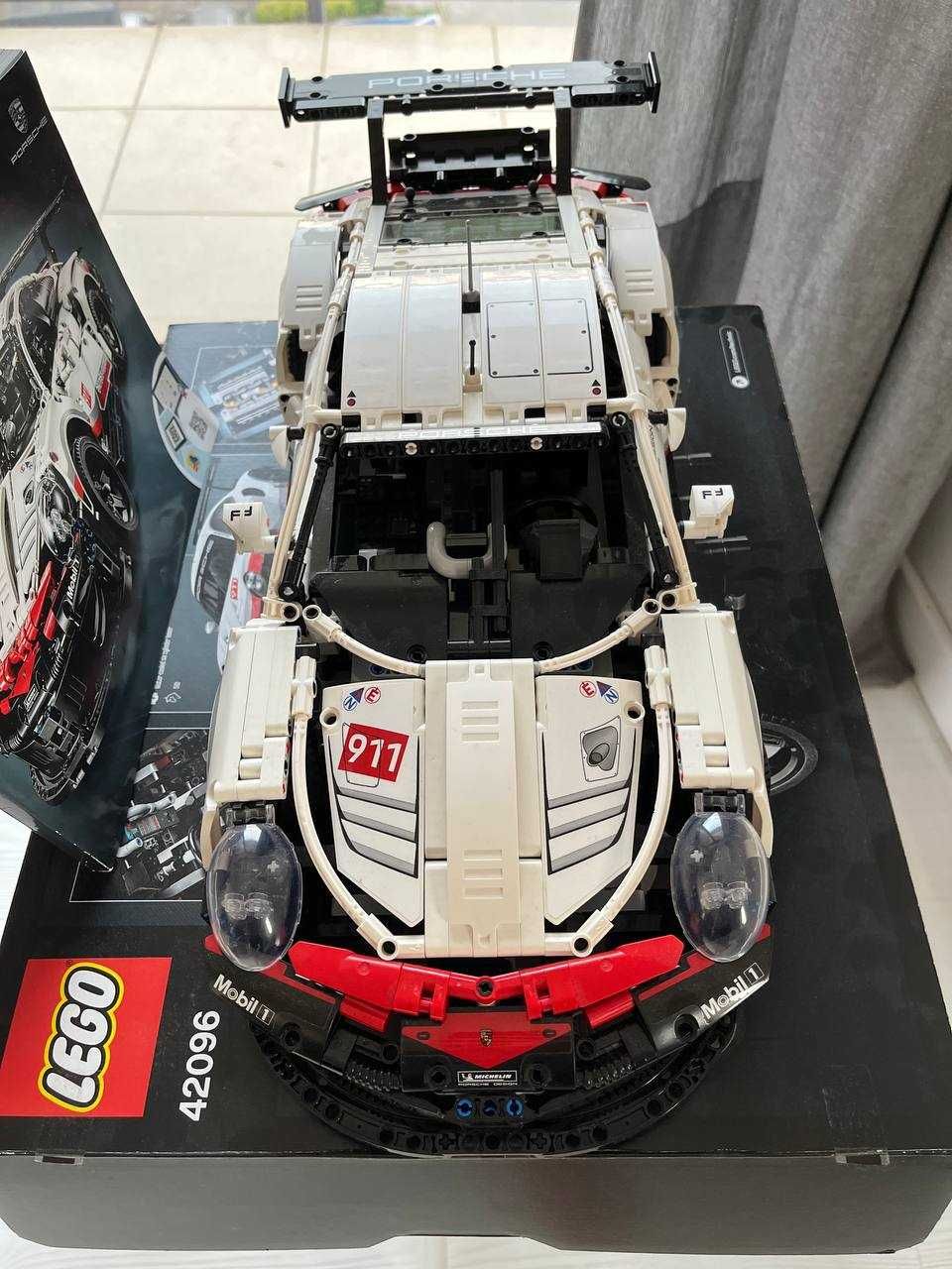 Lego technic Porsche 911 RSR 42096