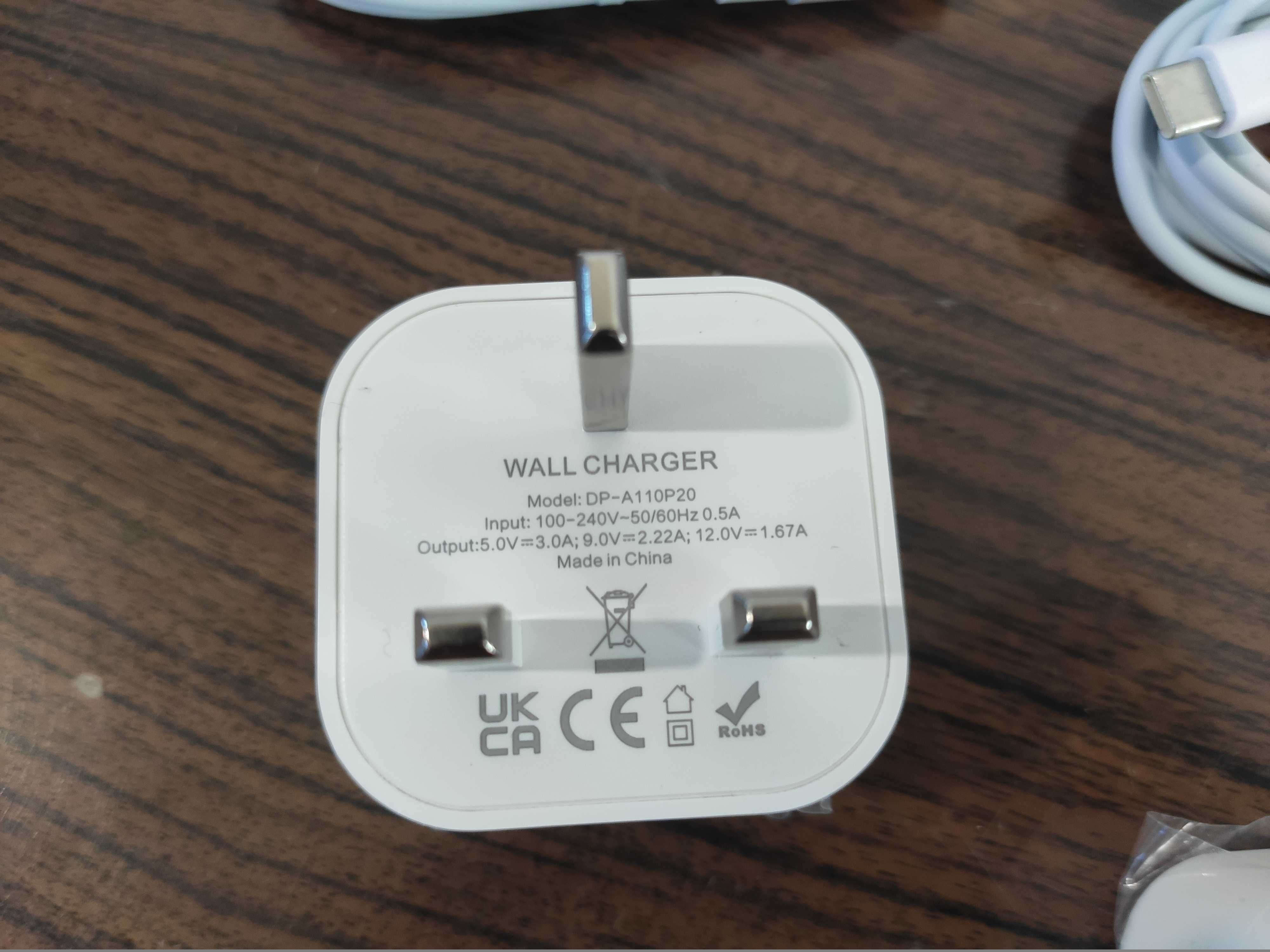 Szybka ładowarka do iPhone 20W + kabel / USB-C - LIGHTNING