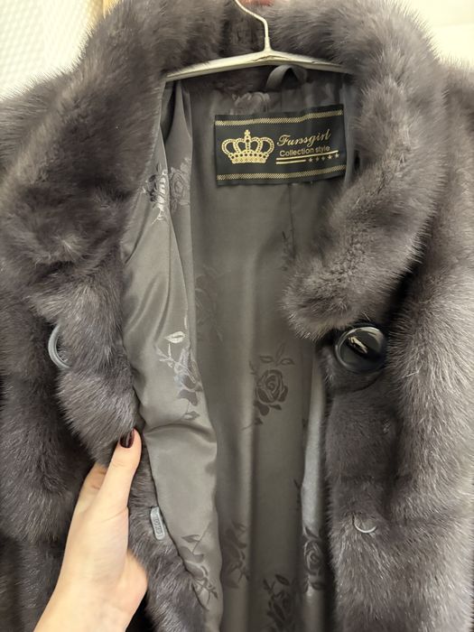 Норкова шуба із натурального хутра