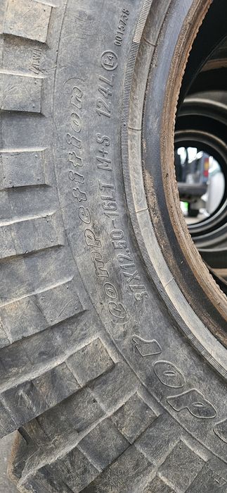 Pneus maxxis trepador 37x12.5-16