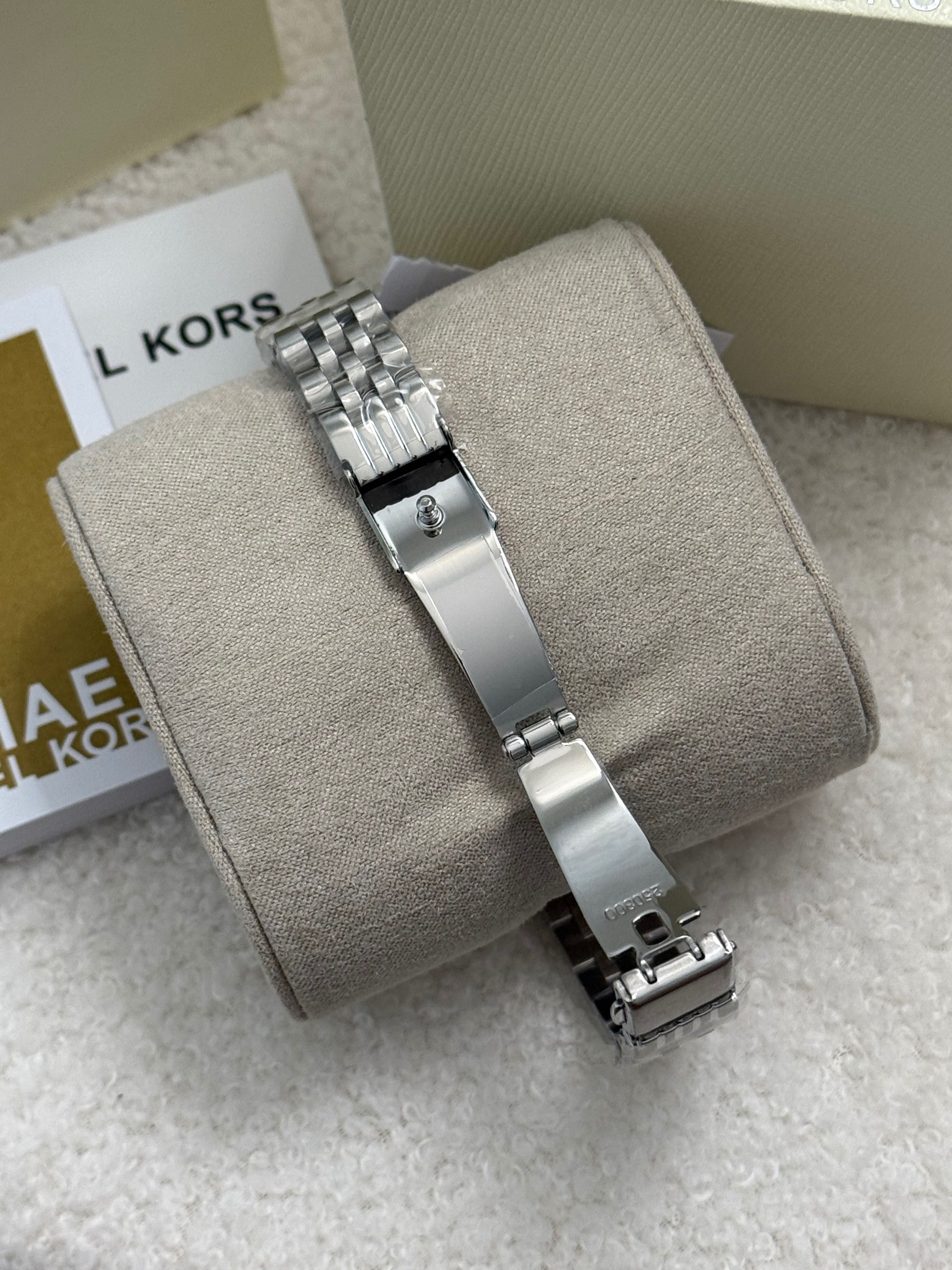 Годинник жіночий срібний Michael Kors MK4843 женские часы