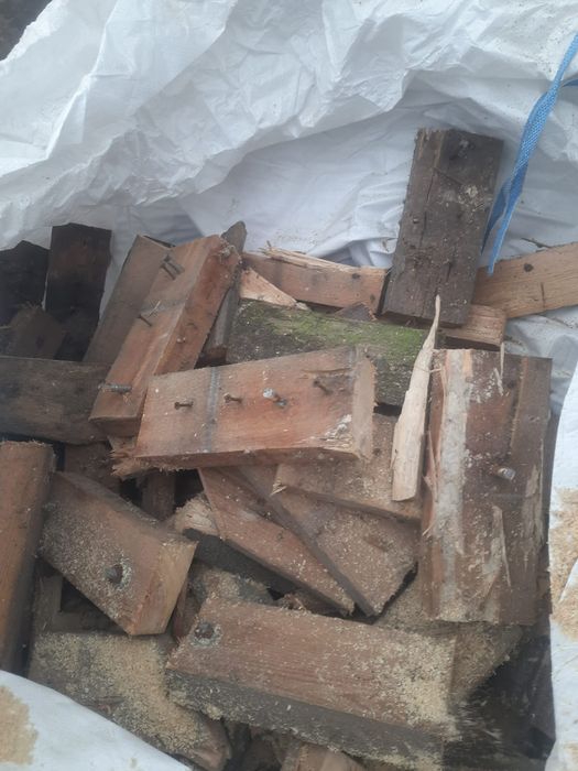 Drewno opałowe suche