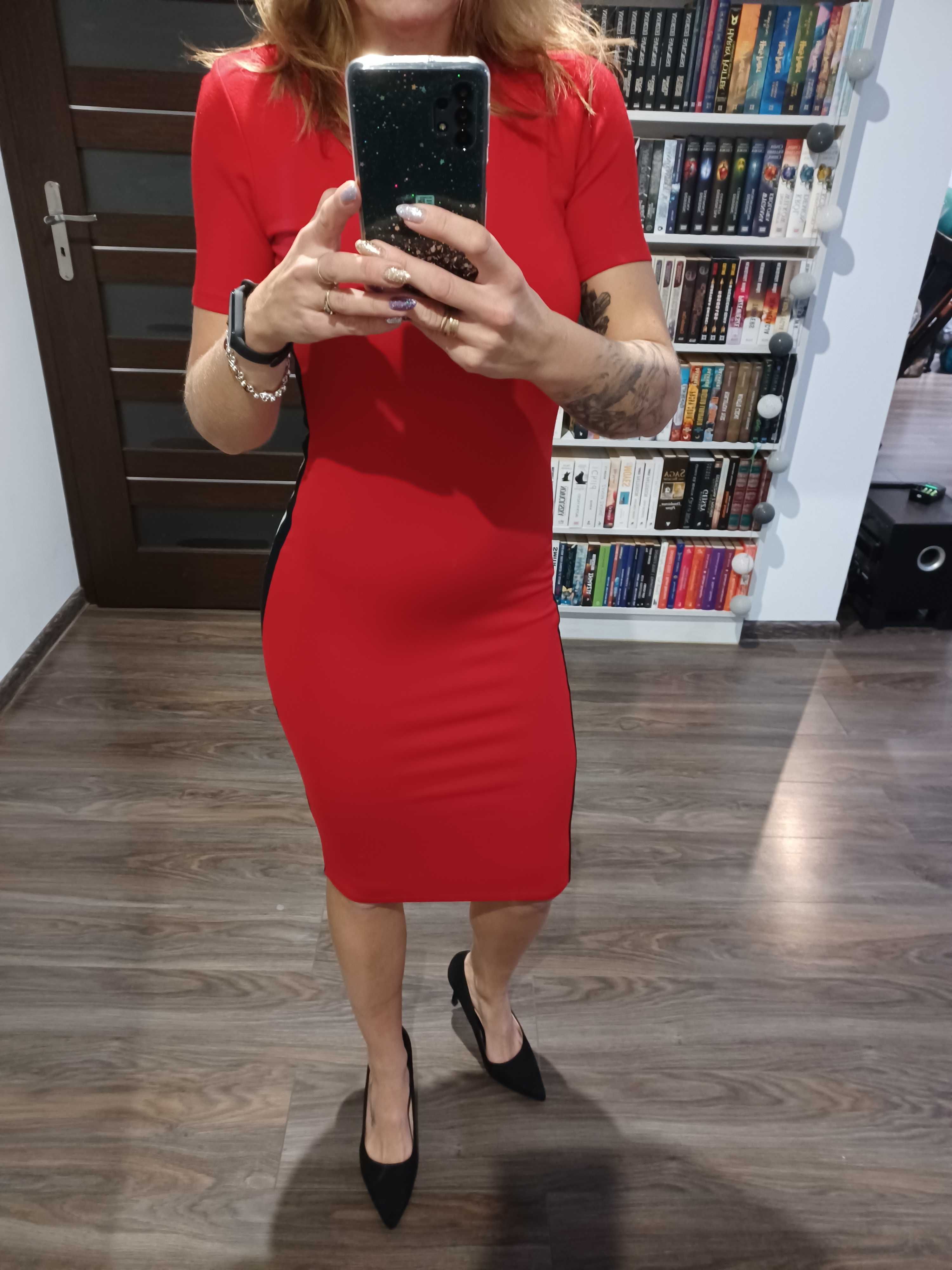 Czerwona sukienka Bershka r34/XS lampas