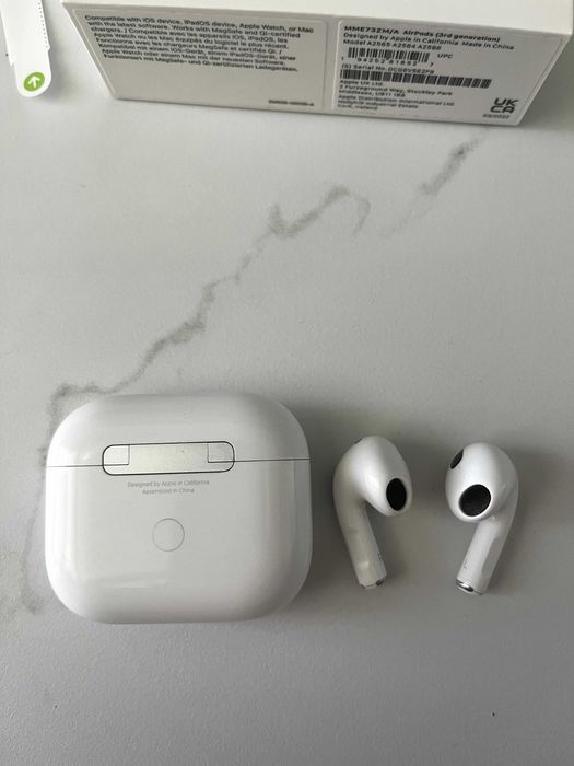 Навушники Apple AirPods 3 MagSafe Charging Case