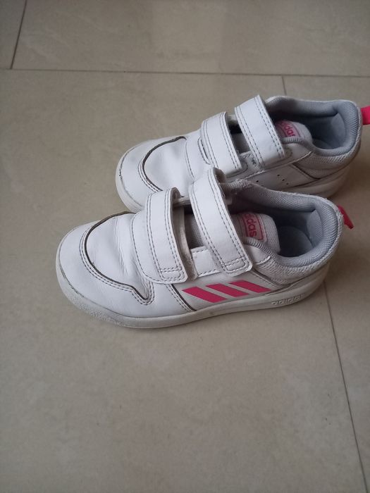 Adidas buty sportowe + klapki rozmiar 26
