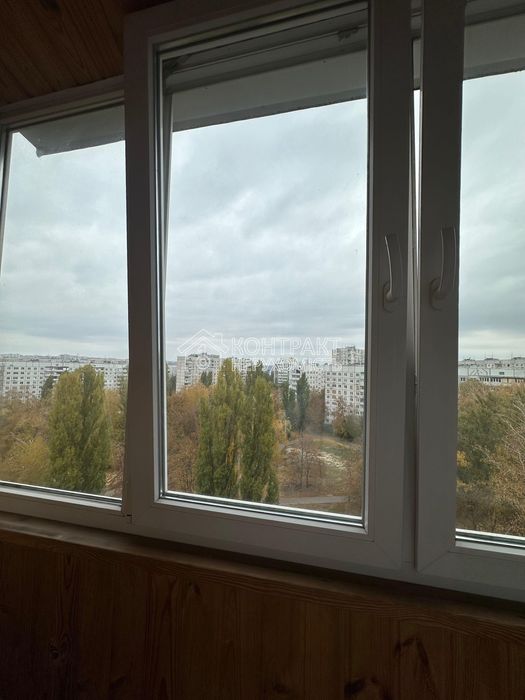 Продам 3к кв з гаражем вул.Ак.Павлова,319  522 мр Піски м.Салтівська