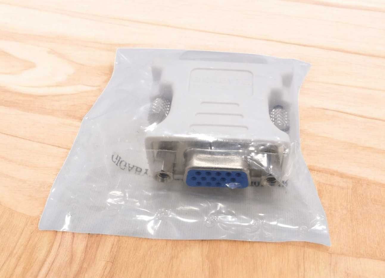 Gygabyte Adapter DVI-A - VGA przejściówka wideo biały wtyk