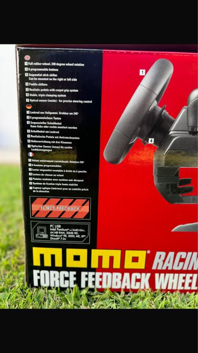 Volante momo racing