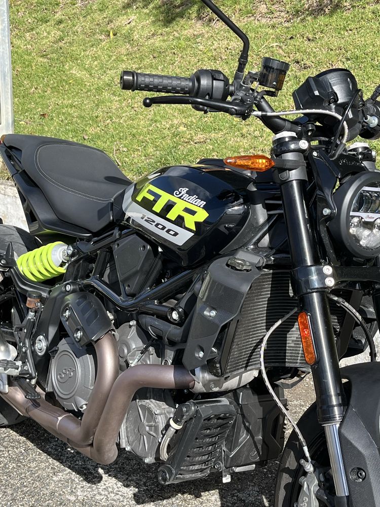 Indian FTR 1200 com 700km