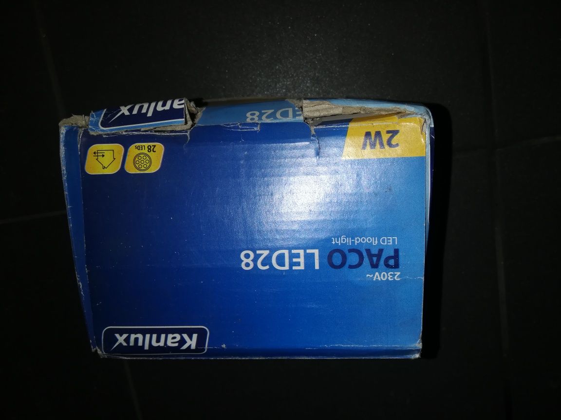 Naświetlacz LED Paco 28