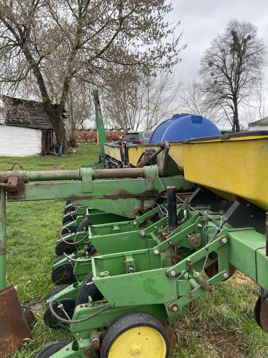 Сеялка Джондир 7000