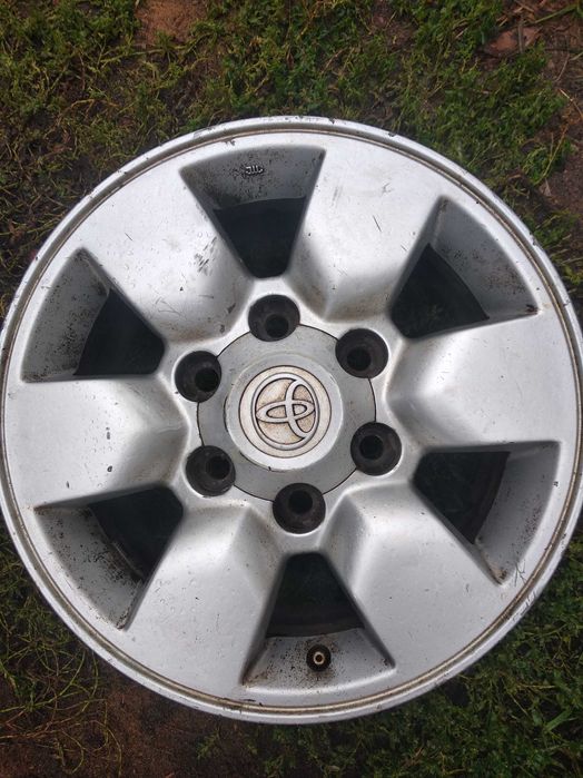 Продам диск на Тойота прадо r 15