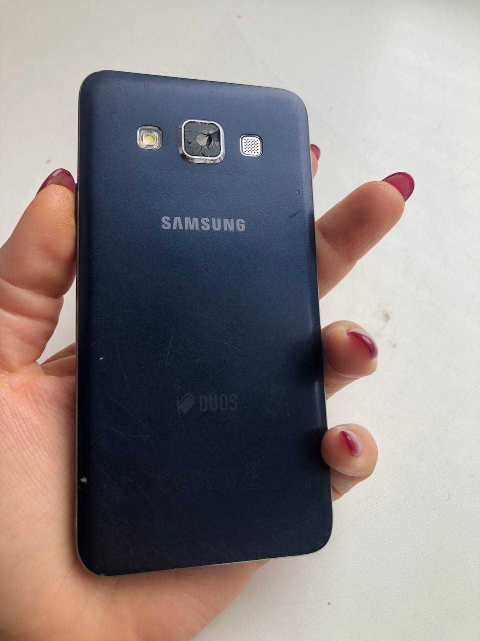 Смартфон Samsung Duos A300H Galaxy A3