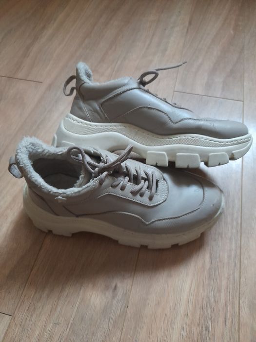 Шкіряне взуття  стан гарний