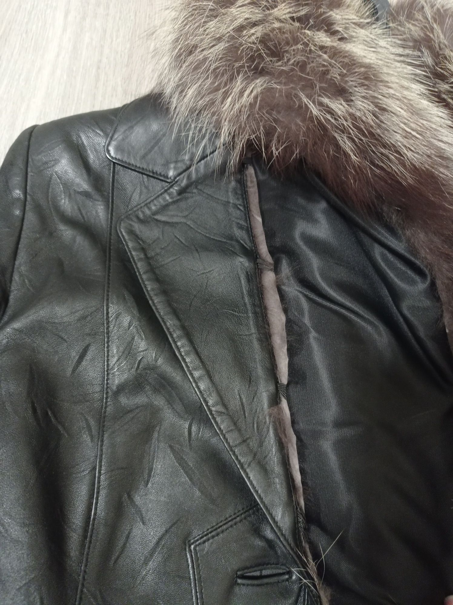 Кожаная курточка с чернобуркой