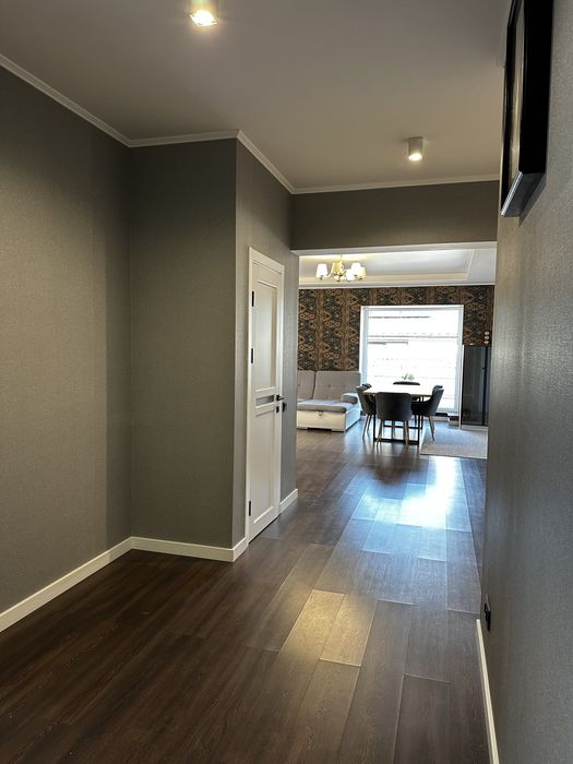 Будинок з Ремонтом та меблями в Бучі, район нової забудови