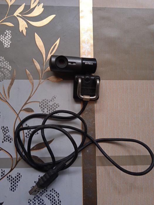 Веб камера через юзбі.