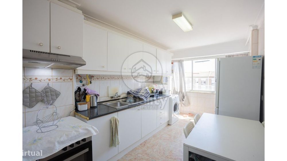 Apartamento T2 em Baixa da Banheira