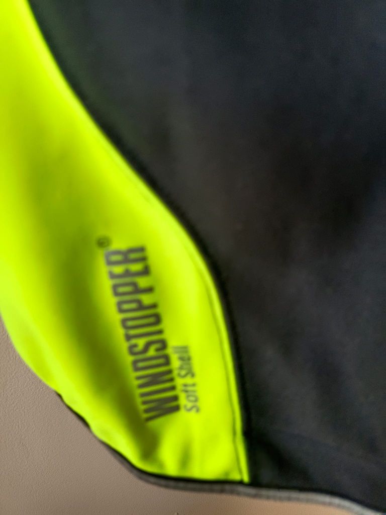 Kurtka Gore Running Wear Windstoper soft Shell.