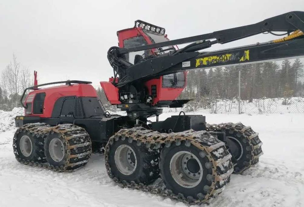 Harvester Maszyna leśna do ścinki drzew DREWNA Komatsu 901 Na raty!
