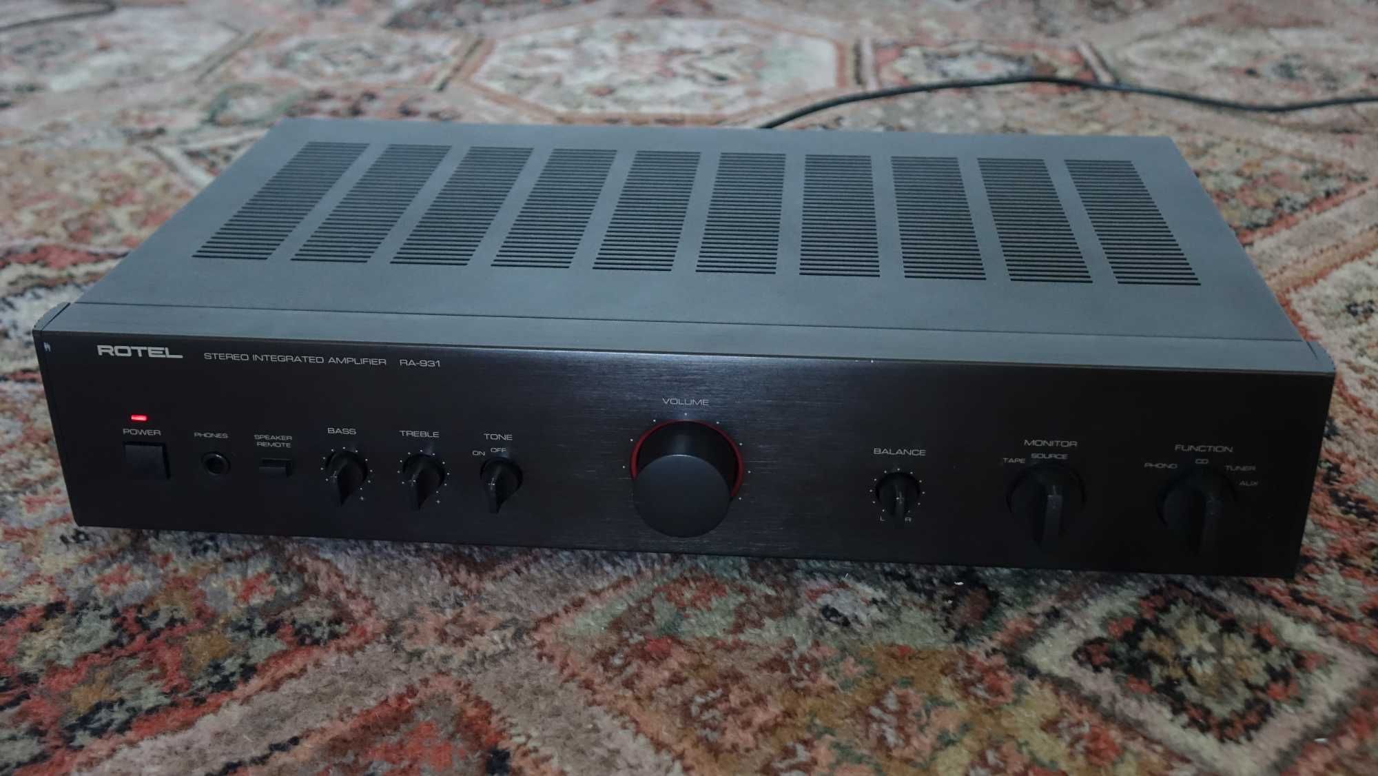 Wzmacniacz Rotel RA-931
