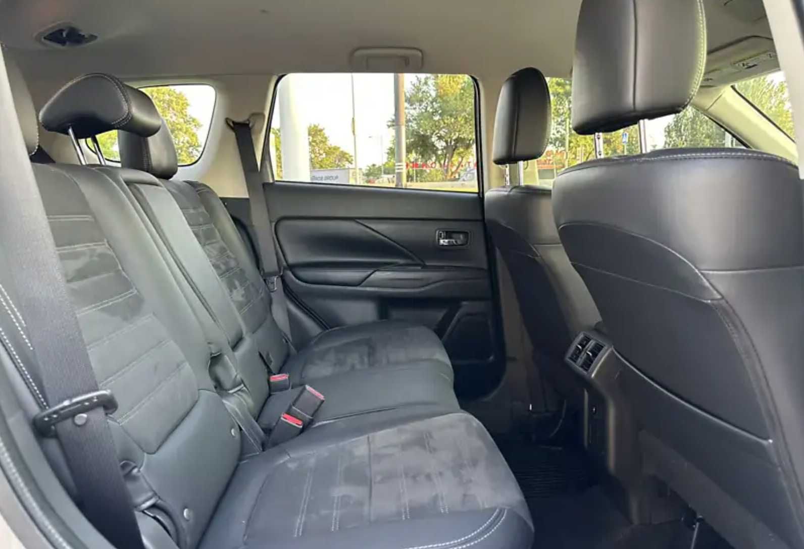 Mitsubishi Outlander SE 2019