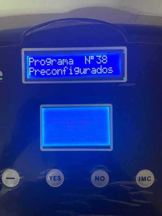 Vendo Vibroplate impecável.
Equipamento como novo.