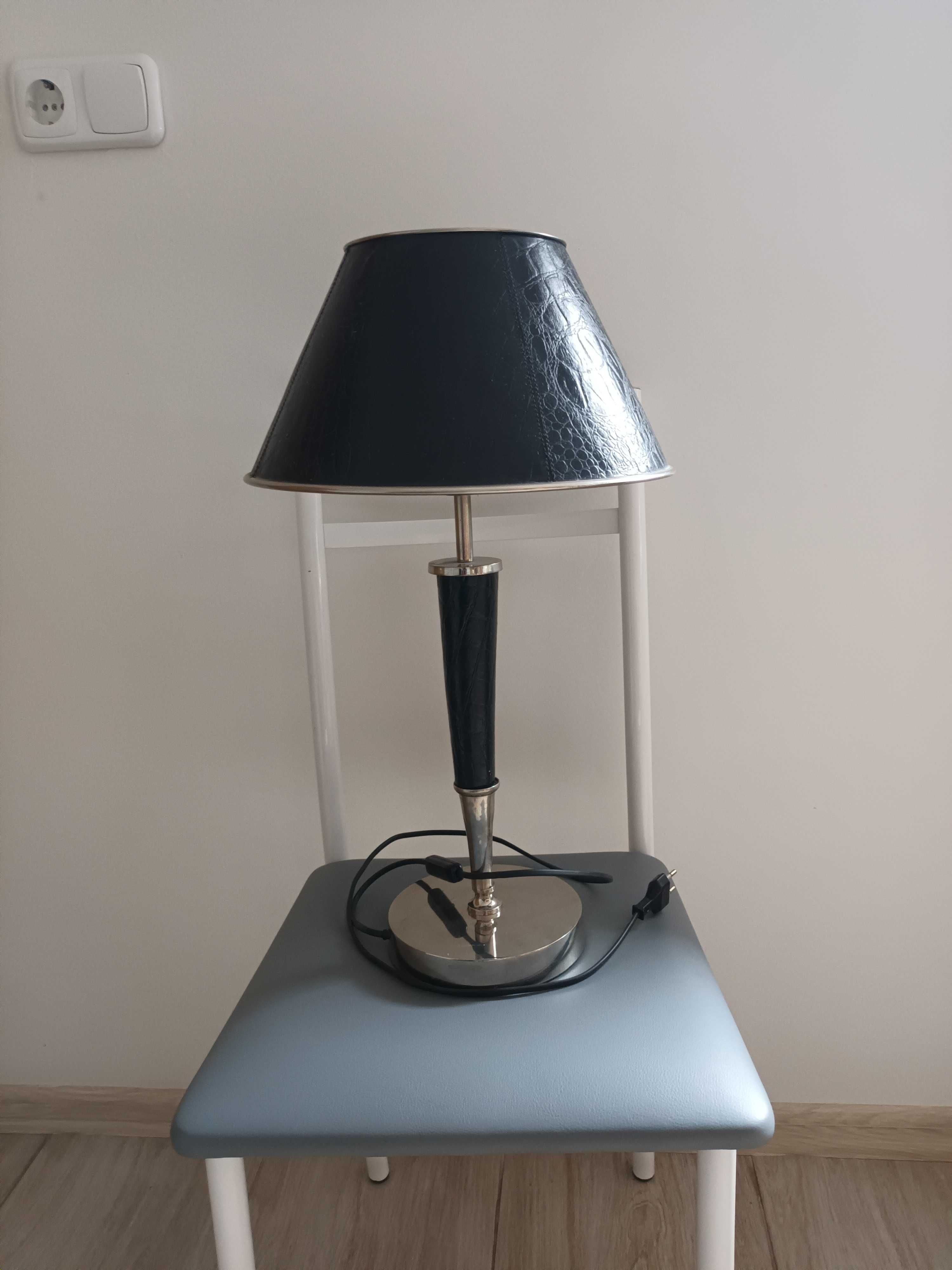 lampa smukła metalowa super stan czarna
