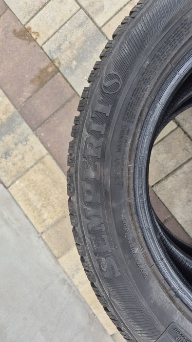 Sprzedam opony zimowe 215/60/R17