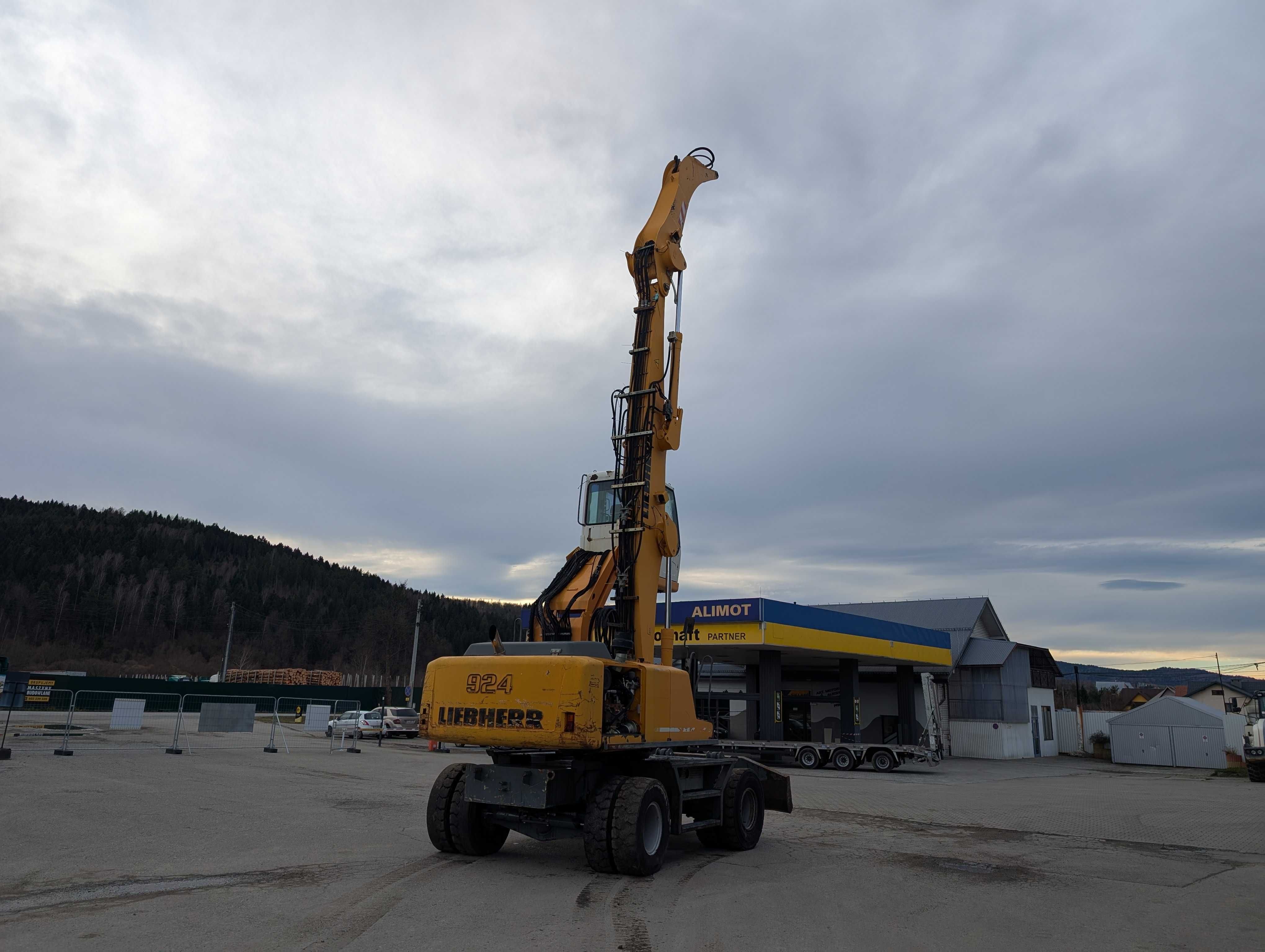Koparka przeładunkowa Liebherr A924C HD Li podnoszona kabina 2008 r.