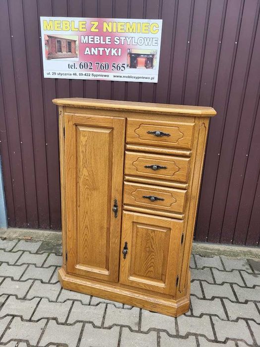 Stylowa wysoka komoda dębowa z szufladami