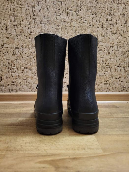 Берці черевики Швейцарія шкіряні 41,5-42р. ботинки берцы