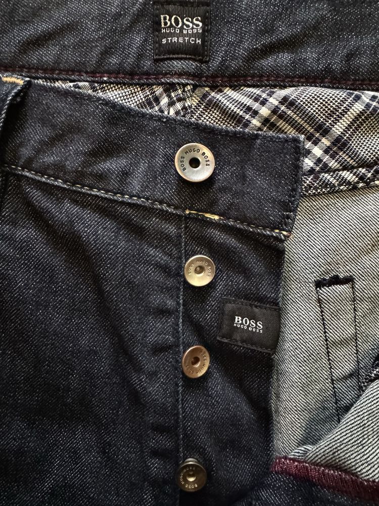 Джинсові шорти Hugo Boss